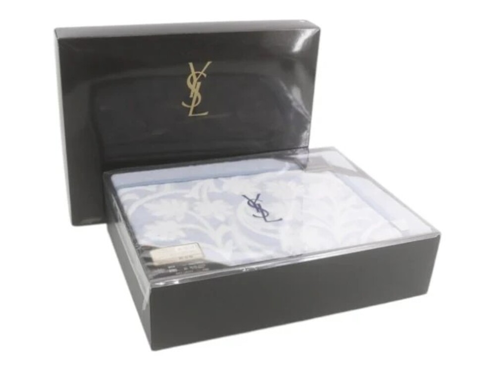 7532 - Yves Saint Laurent Cotton Blanket Blue & White - New in Box